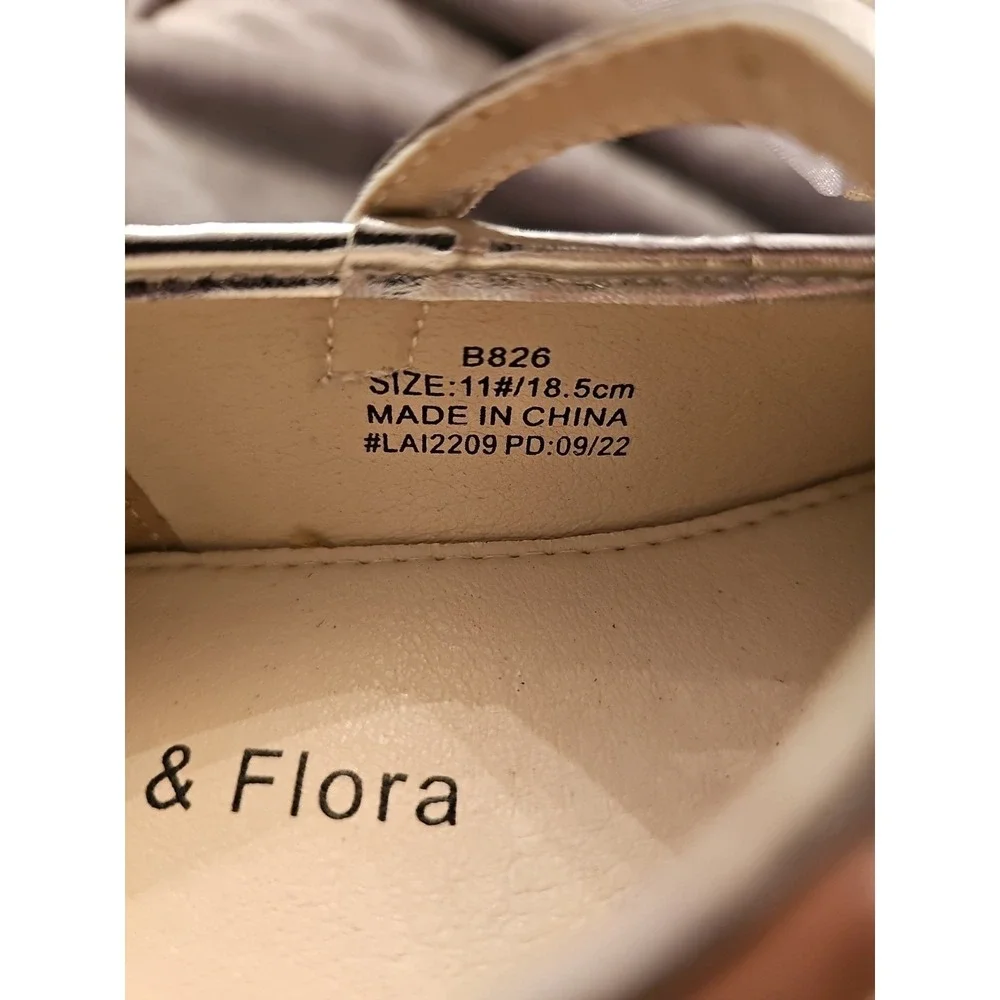 Felix & Flora Size 11 Little Girl Silver Glitter Sparkling Bow Ballet Shoe